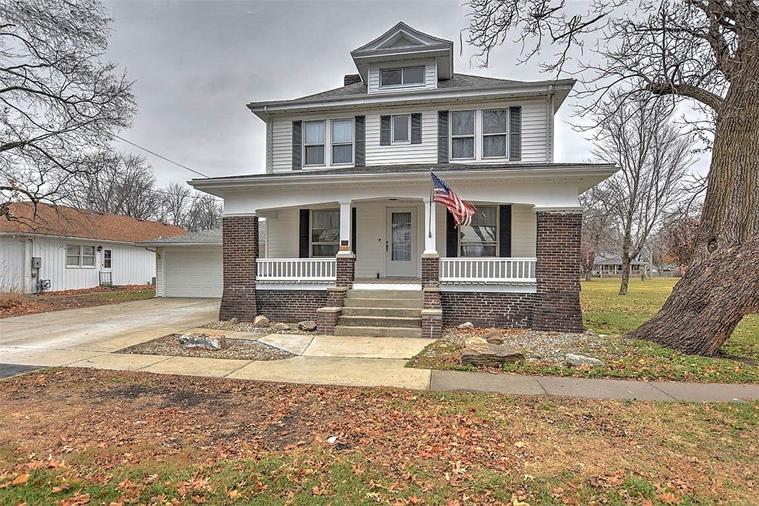 106 E Hunt St, Cerro Gordo, IL 61818 Zillow