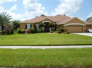 2838 Mossy Timber Trl, Valrico, FL 33596