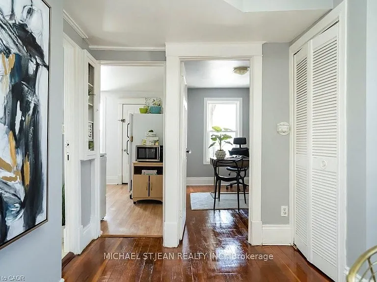 638 Concession St #2 — Photo 11