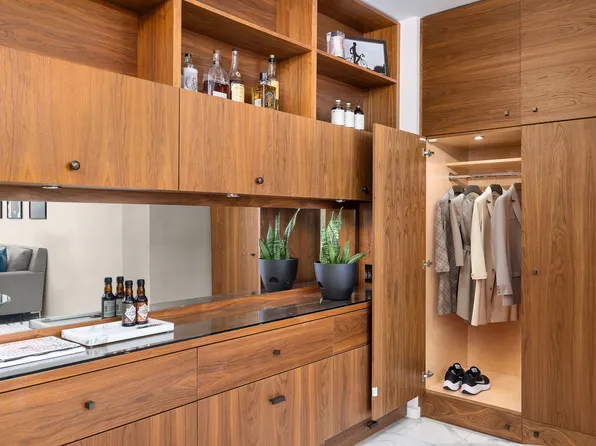 475 Park Avenue image 4 of 11