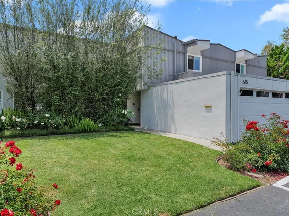 365 Grenoble Ln, Costa Mesa, CA 92627