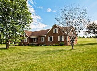 104 Dove Trace Dr, Mount Sterling, KY 40353