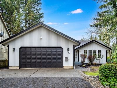 559 Weatherwax Loop NE, Ocean Shores, WA, 98569