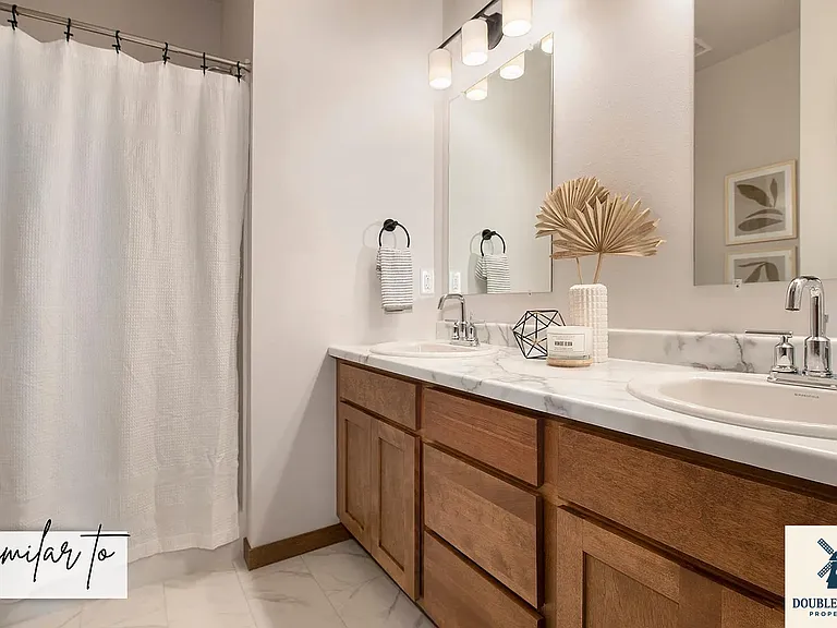 2407 E Jetty Pl — Photo 13
