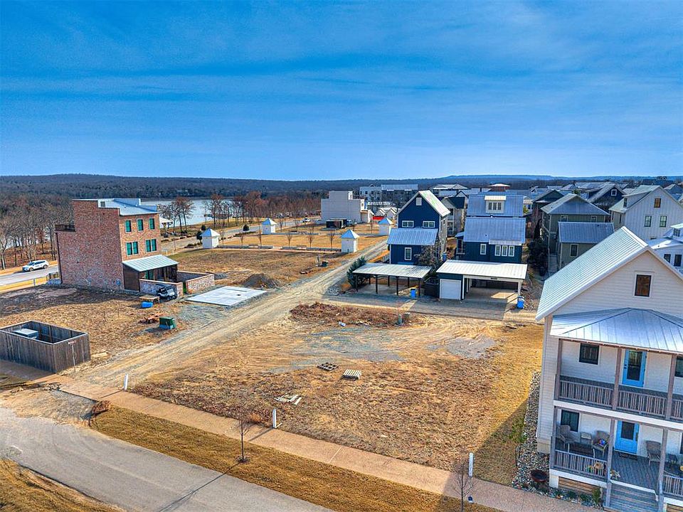 1st image of 49 Church Rd #13