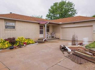 1701 N Woodlawn Blvd, Derby, KS 67037