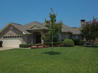 2016 Avenue L, Nederland, TX 77627