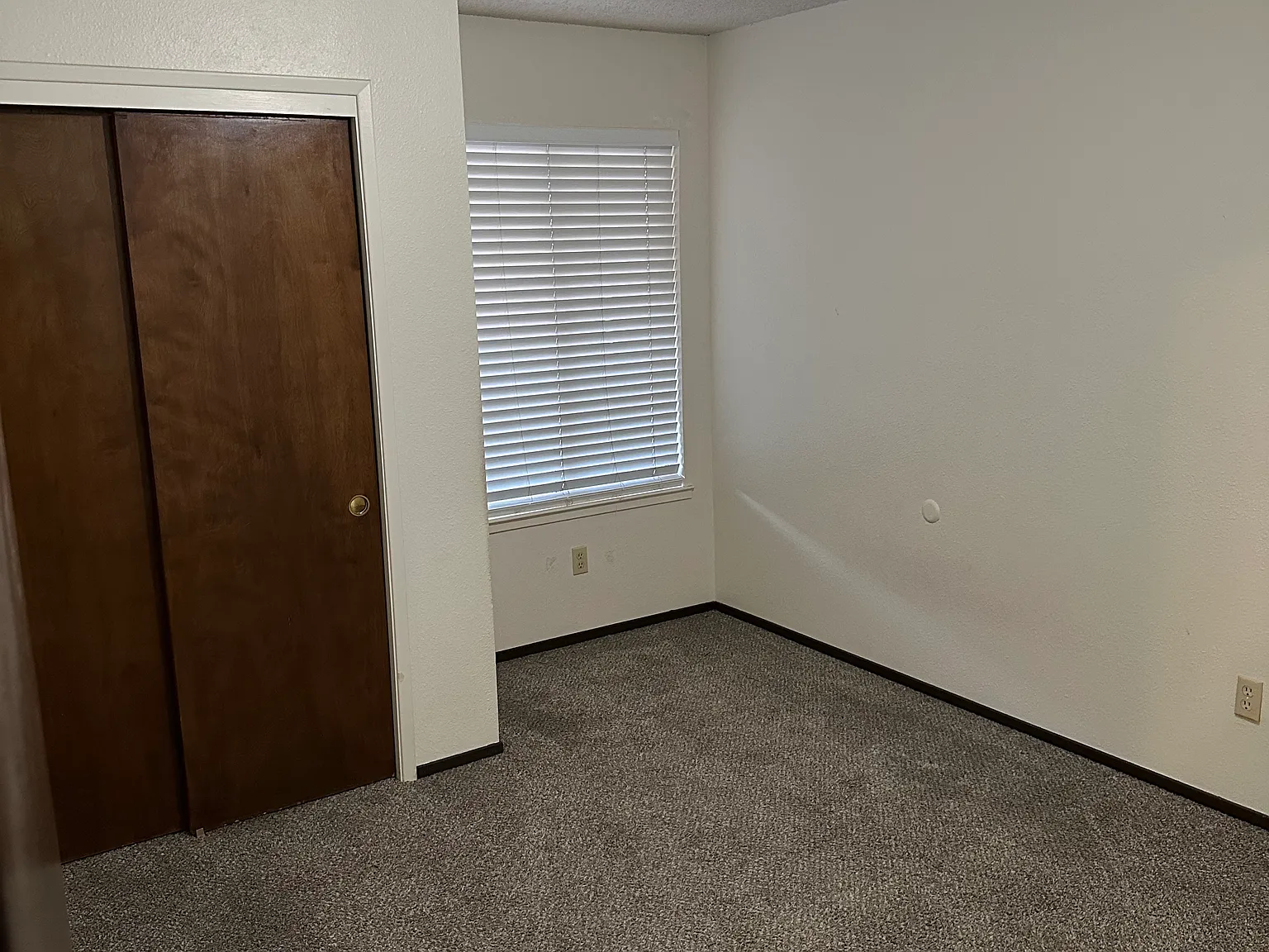 2 bed, 1023 sqft, $1,895 — Photo 4