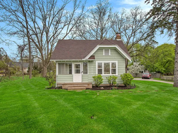 5575 Cascade Rd SE, Grand Rapids, MI 49546