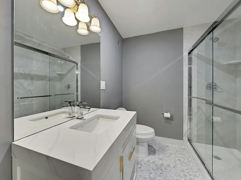 25 Market St #C7 — Photo 4