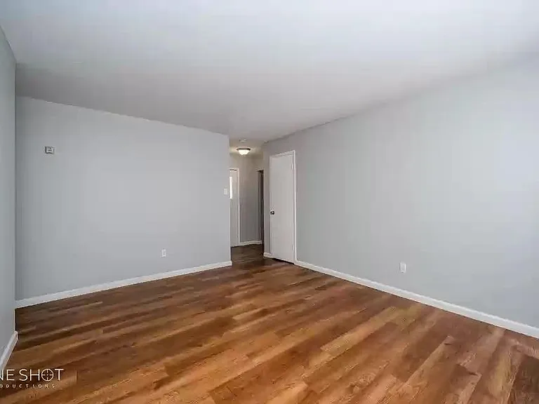 525 N Bowie Dr — Photo 5