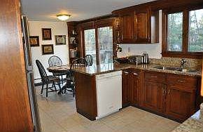 Kitchen w/cherry and granite