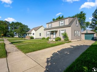 854 Woodville Ave, Monroe, MI