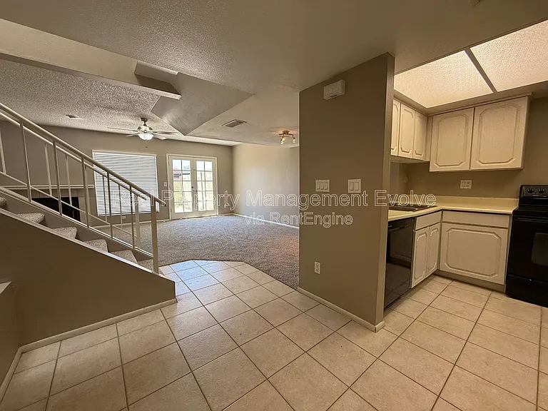 815 E Grovers Ave #24 — Photo 4