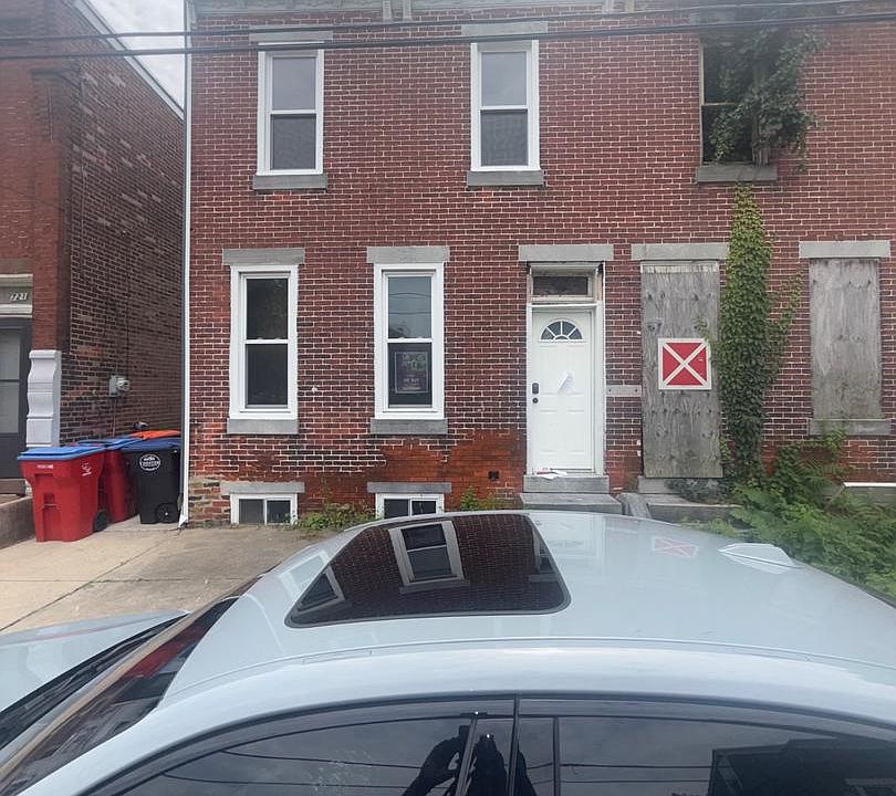 1st image of 719 E 7th St
