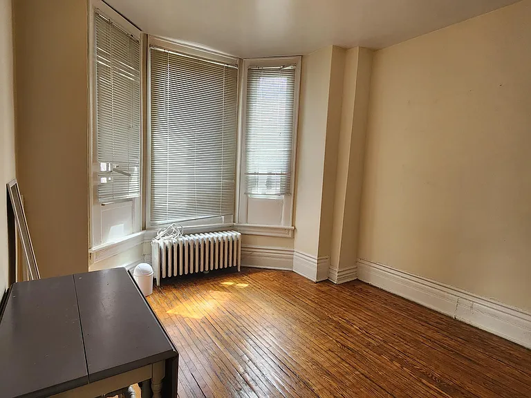 150 Robert St #1 — Photo 16