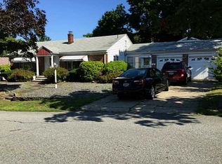 113 Lawrence St, Cranston, RI 02920