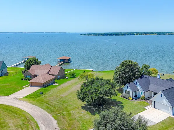 1564 Carter Dr, Corsicana, TX 75109