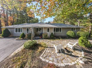 138 Middle Rd, Falmouth, ME 04105