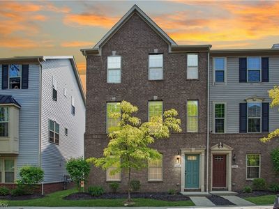 1387 Beach Ave, Lakewood, OH, 44107