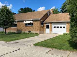 279 N State St, Hampshire, IL 60140