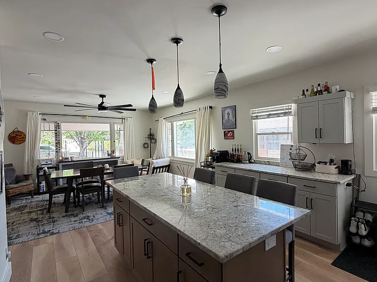 1016 S 1300 E — Photo 9