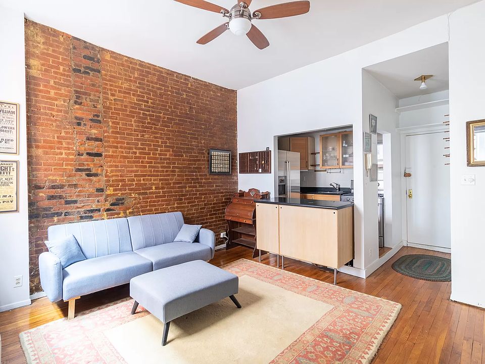1st image of 140 W 74th St APT 4D