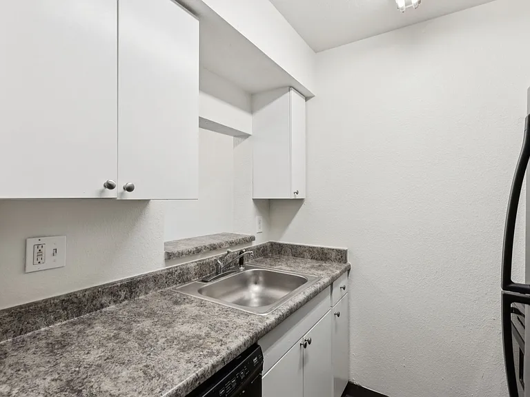 Alta Vista Village — Photo 56