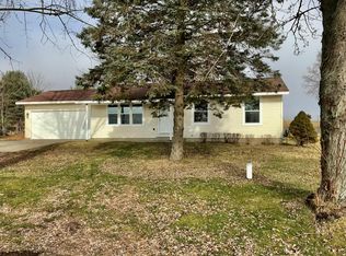 18592 6th Avenue Rd, Three Rivers, MI 49093