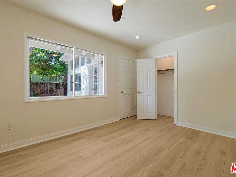 22750 Clarendon St — Photo 22
