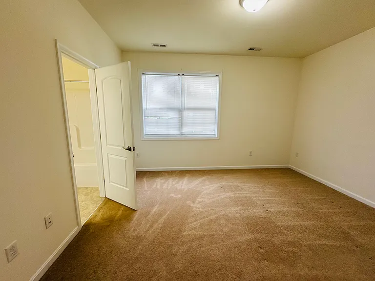 557 W Birdie Ln — Photo 17