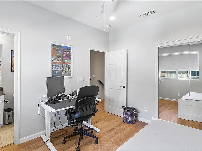 1122 Pepper Rd — Photo 1
