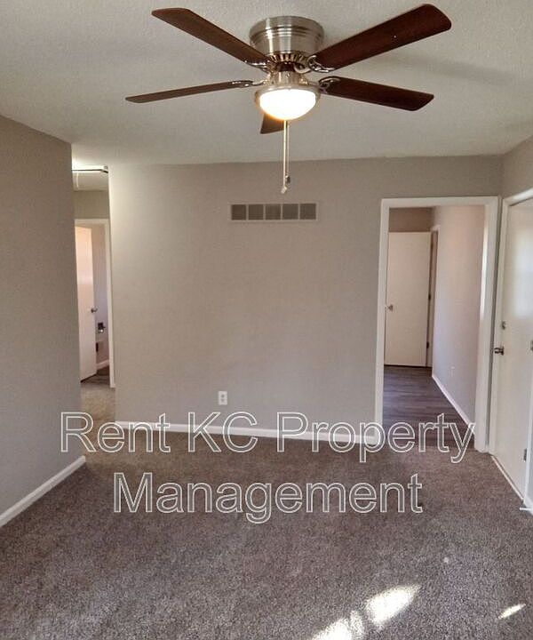 1st image of 5703 NE 51st St