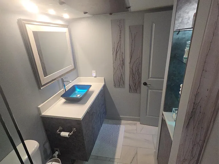 2250 Bering Dr — Photo 10