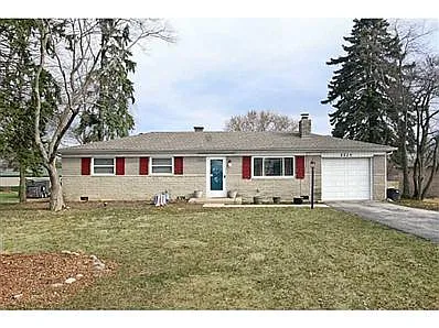 8834 Maze Rd photo 1