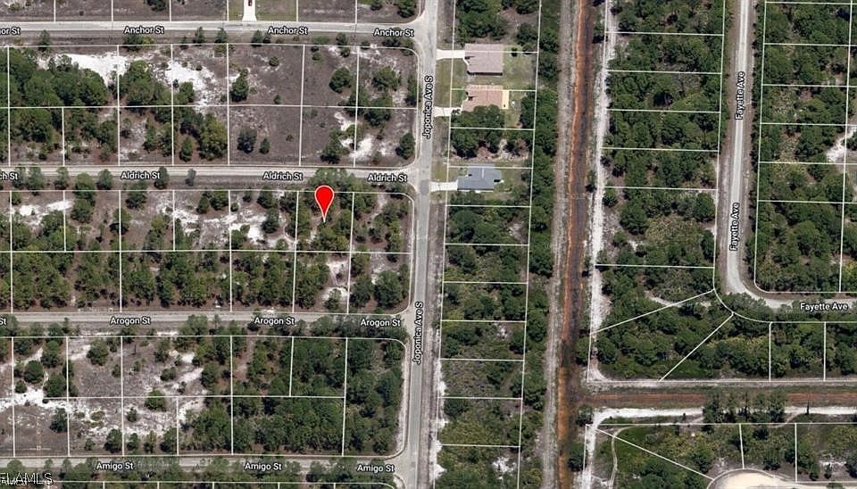 1st image of 876 Aldrich St E