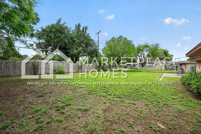 1209 Harvey St — Photo 20