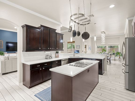 3rd image of 239 Eagle Landing Dr