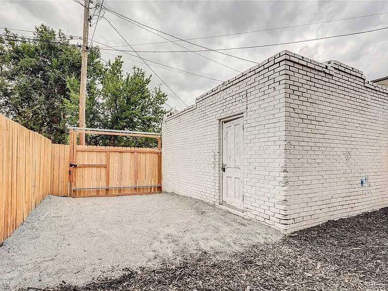 1036 W 9th Ave — Photo 36