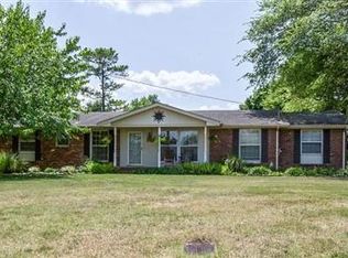 121 Savely Dr, Hendersonville, TN 37075