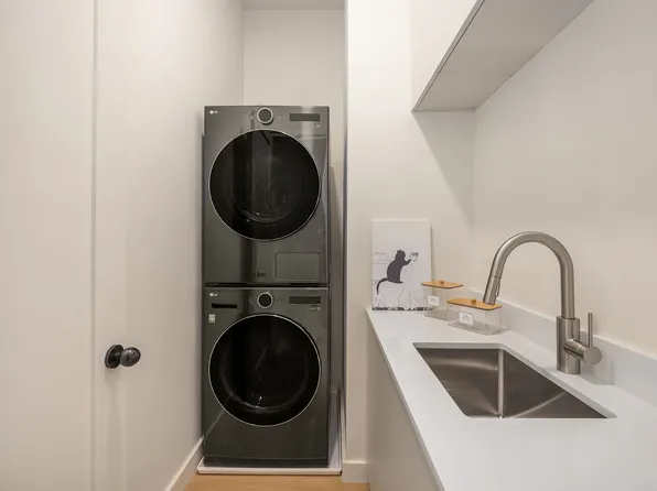 591 Tenth Street image 18 of 26