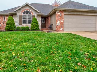 804 E Spring Dr, Ozark, MO 65721