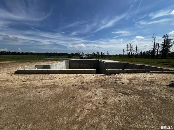 5962 Wards Mill Rd, Marion, IL 62959