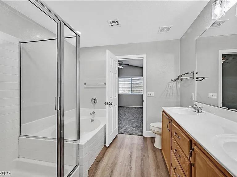 9404 Jewel Lake Ave — Photo 4