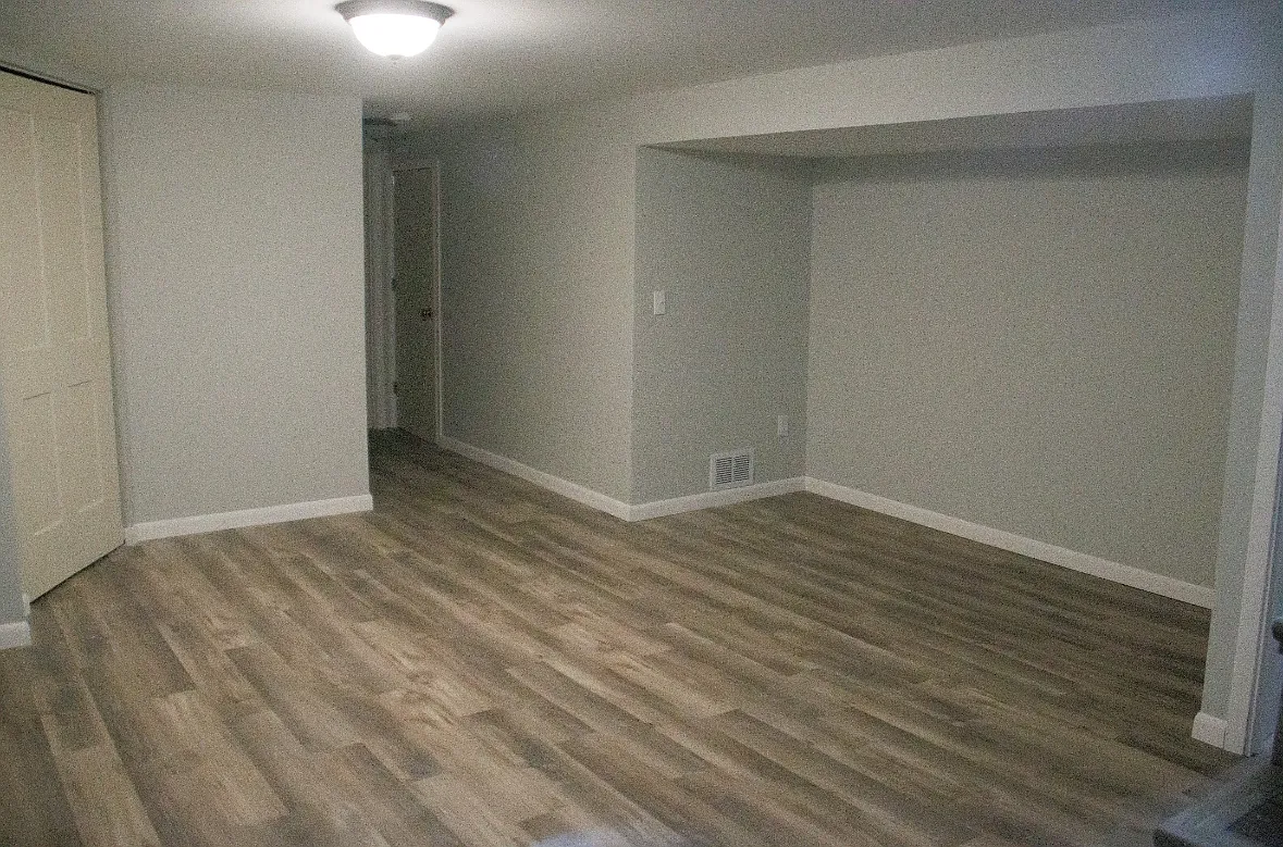 Mica Trl, Eagan — Photo 4