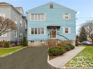 97 Congress St, Harrison, NY 10528