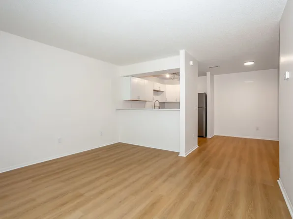 Coventry Apartments