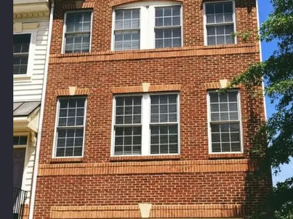 9669 Potters Hill Cir, Lorton, VA 22079