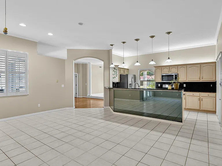 20 Woodford Ln — Photo 40