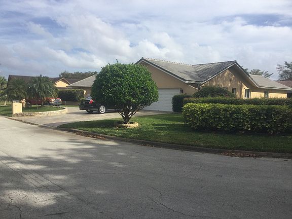 2nd image of 9280 NW 15th St